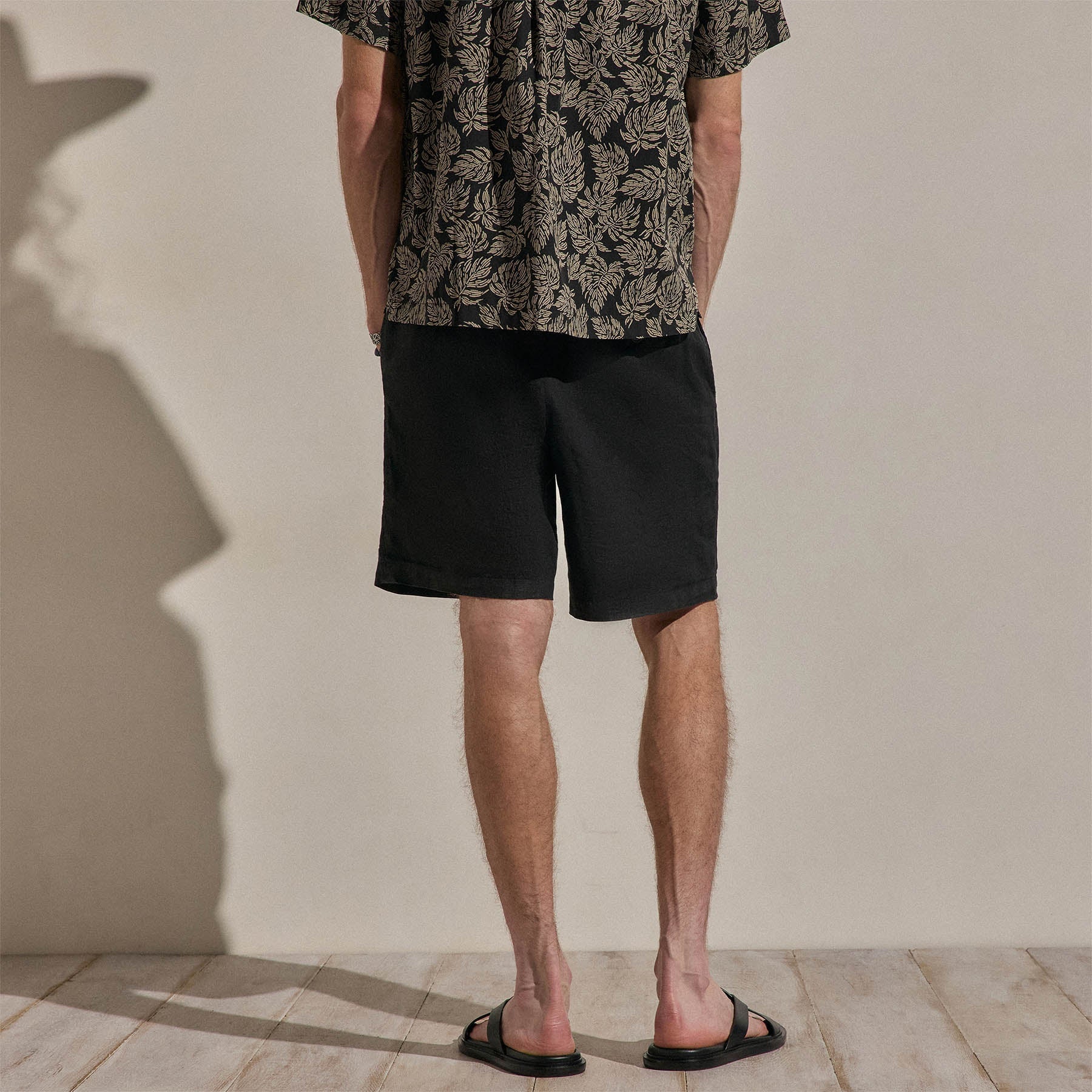 Lightweight Linen Relaxed Short - Black