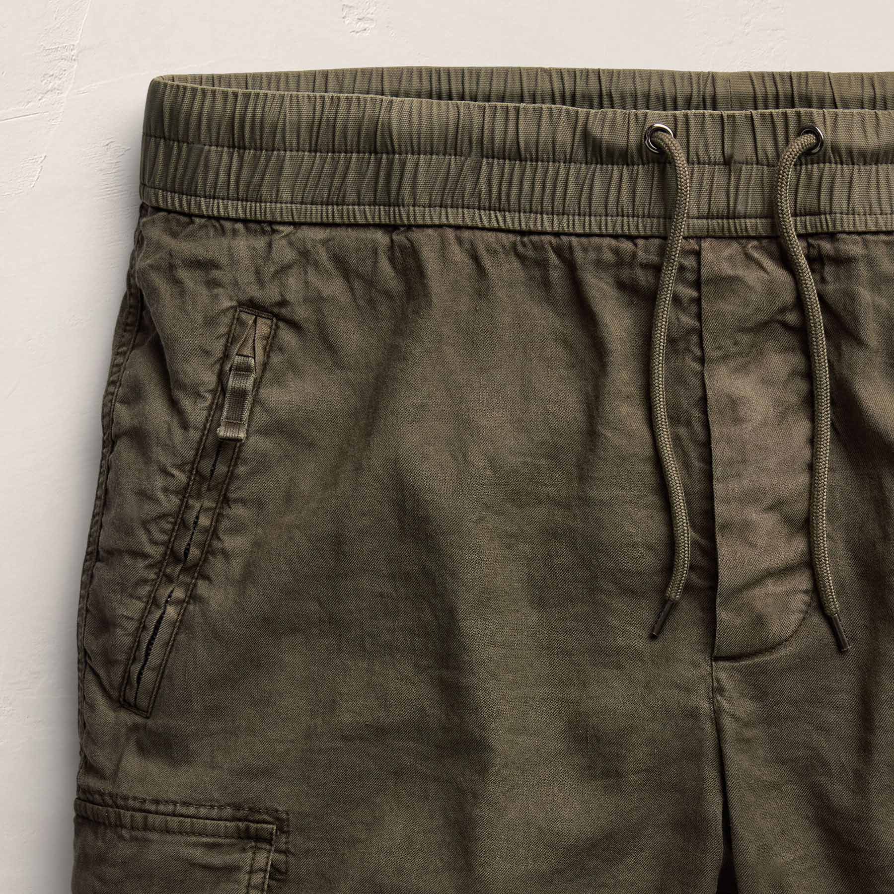 Parachute Linen Cotton Cargo Short - Army Green Pigment
