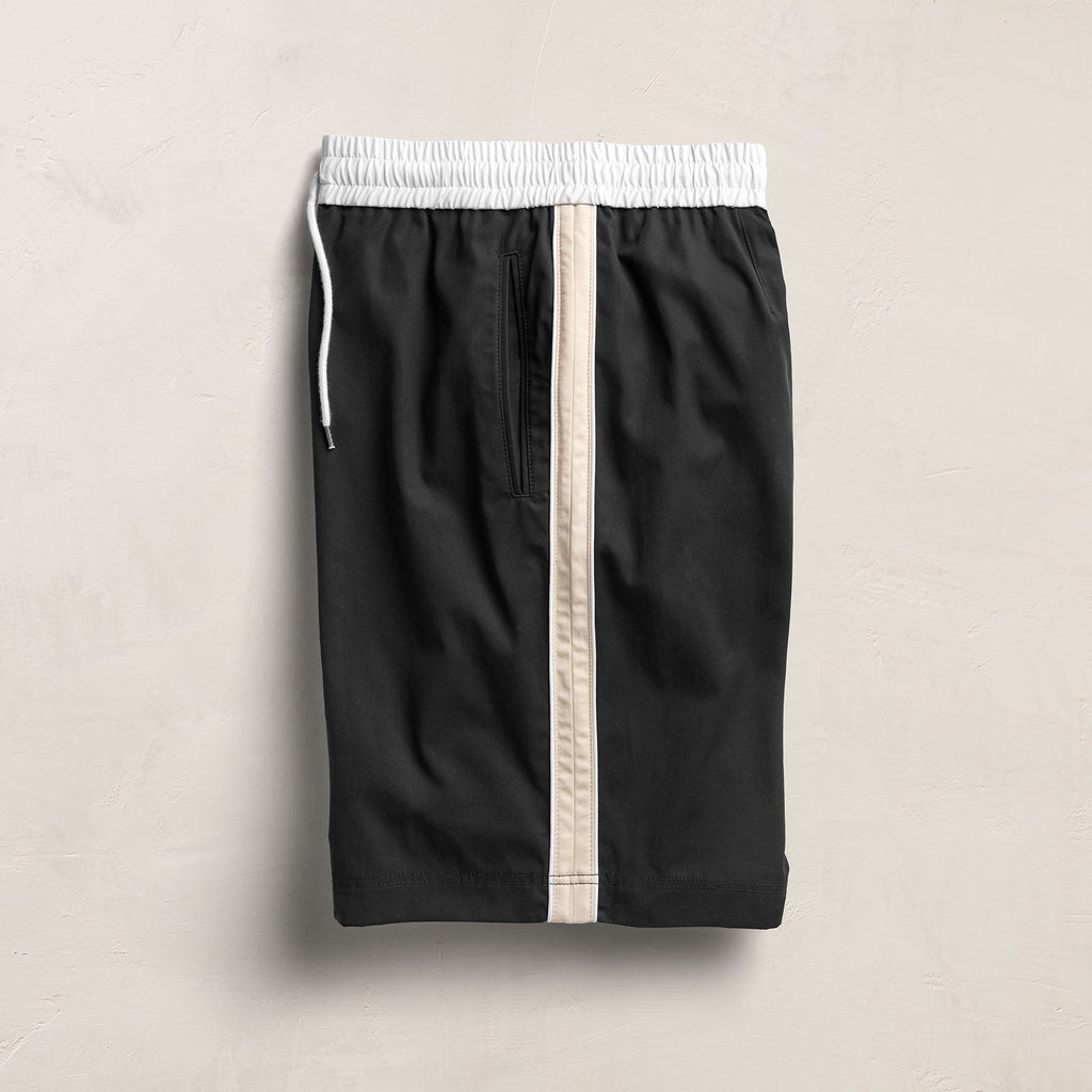 Short de sport en sergé de coton surélevé - Noir/Latte/Blanc