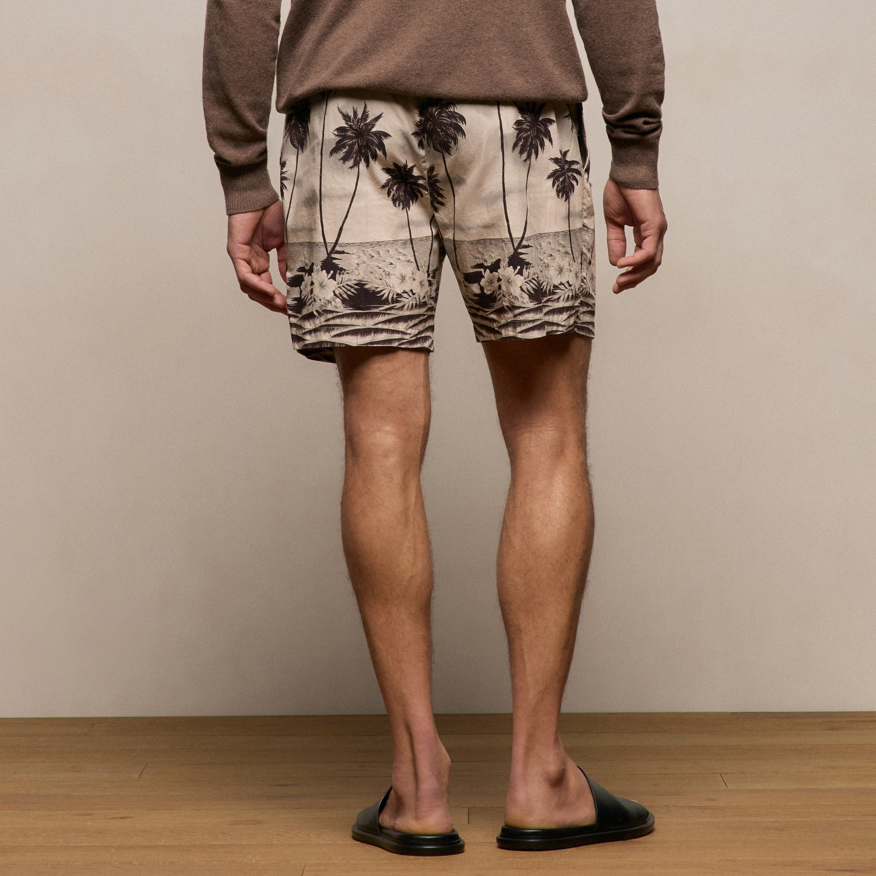 Palm Printed Short - Stone