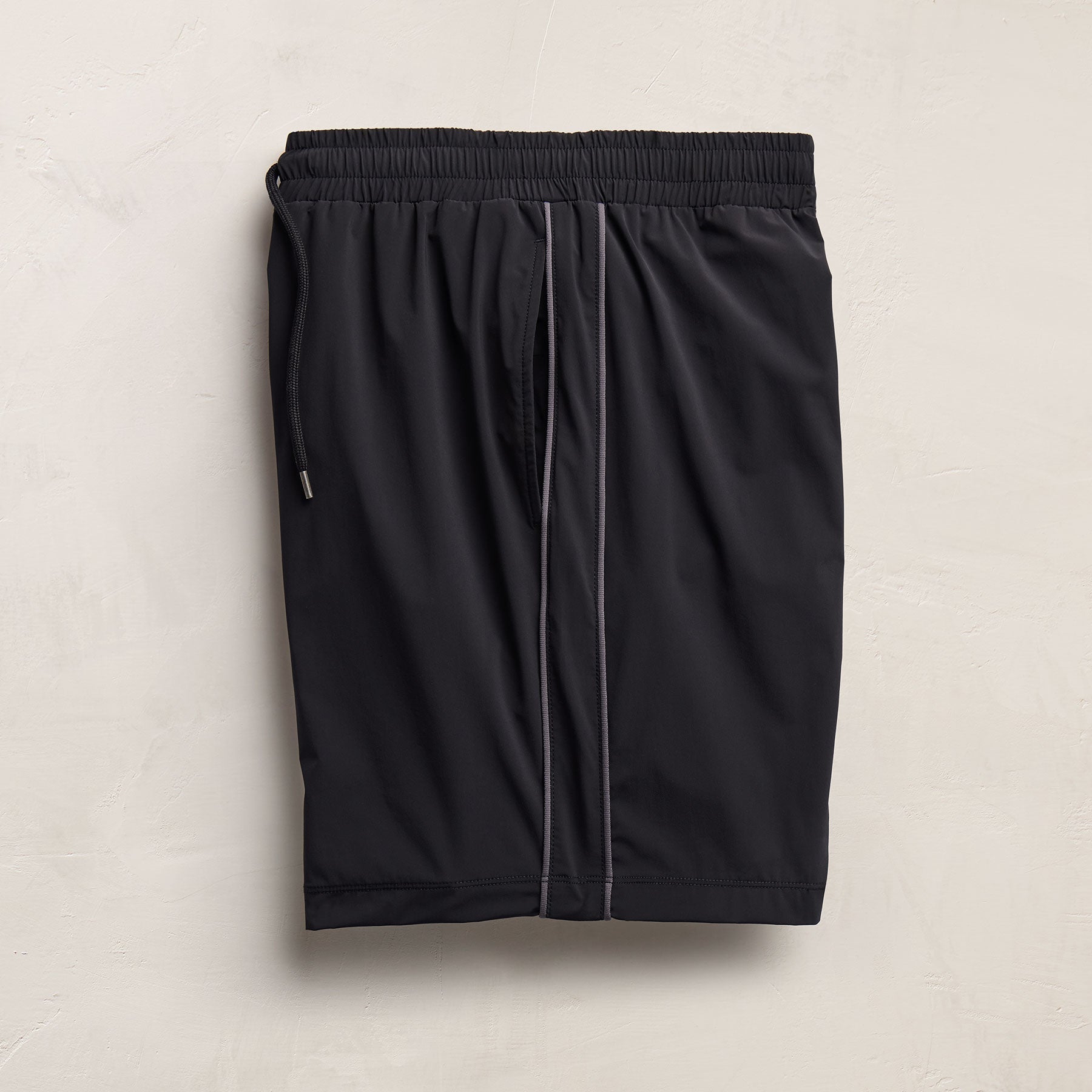 Contrast Piped Boardshort - Black/Carbon