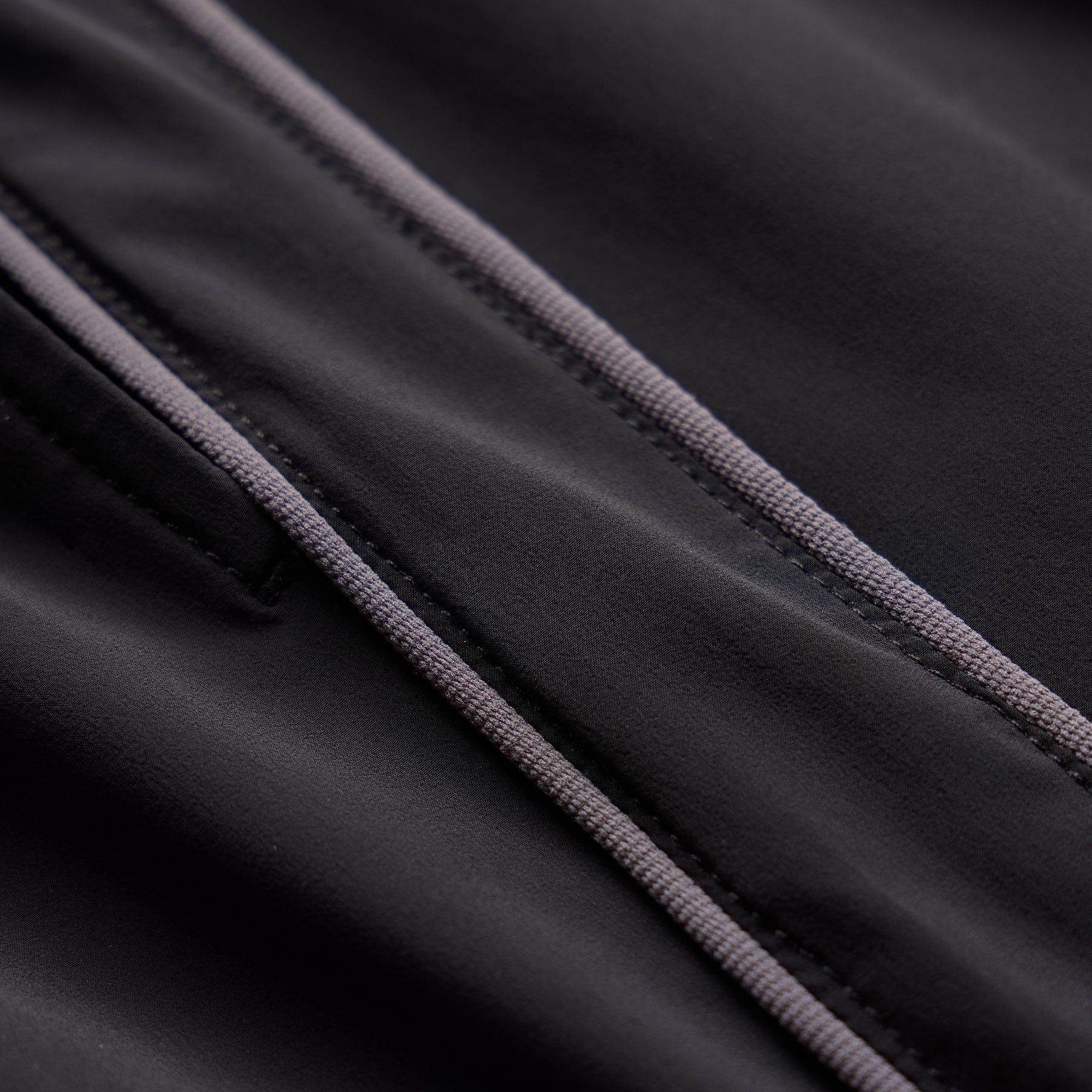 Contrast Piped Boardshort - Black/Carbon