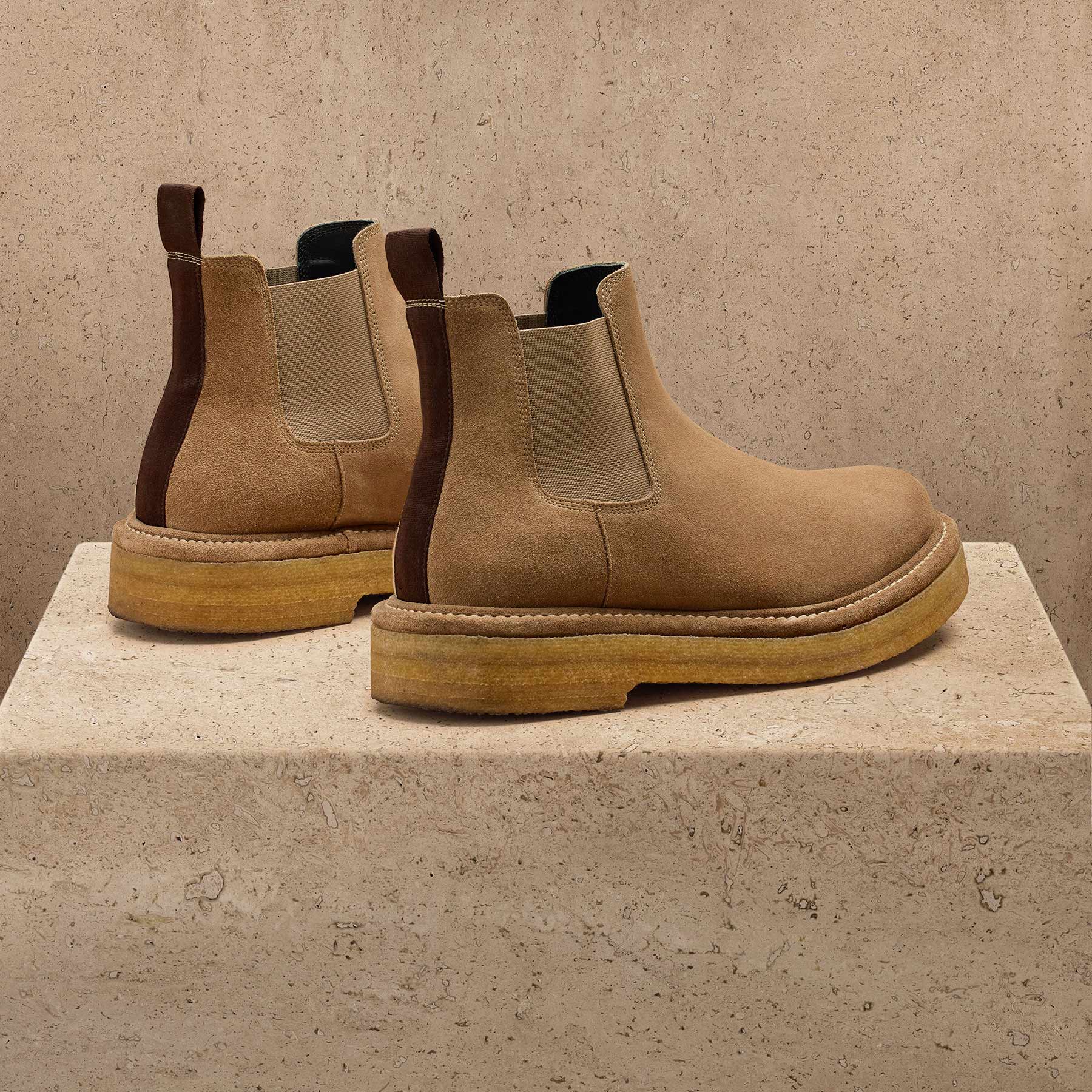 Men's Suede Chelsea Boot - String
