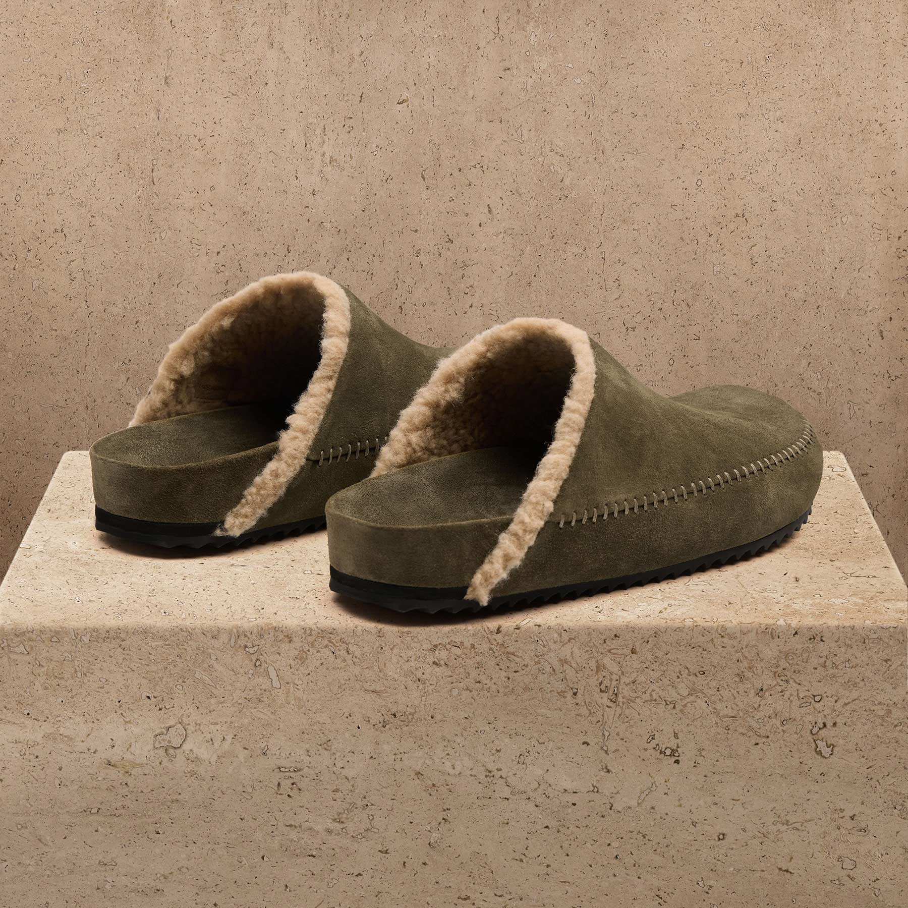 Men's Suede Clog - Musk